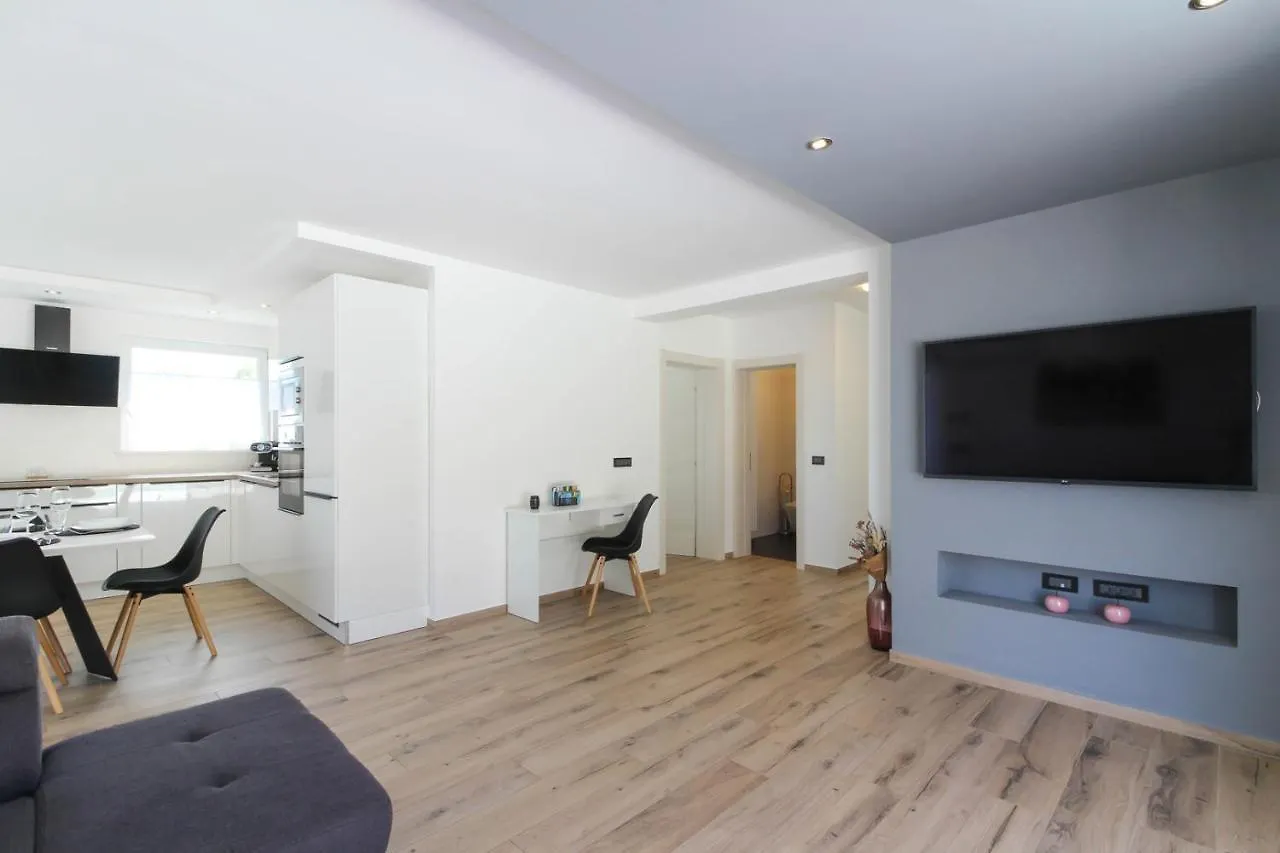 Stunning Modern Villa Monte Vernal In Pula Near The Beach And City Center Chorvatsko