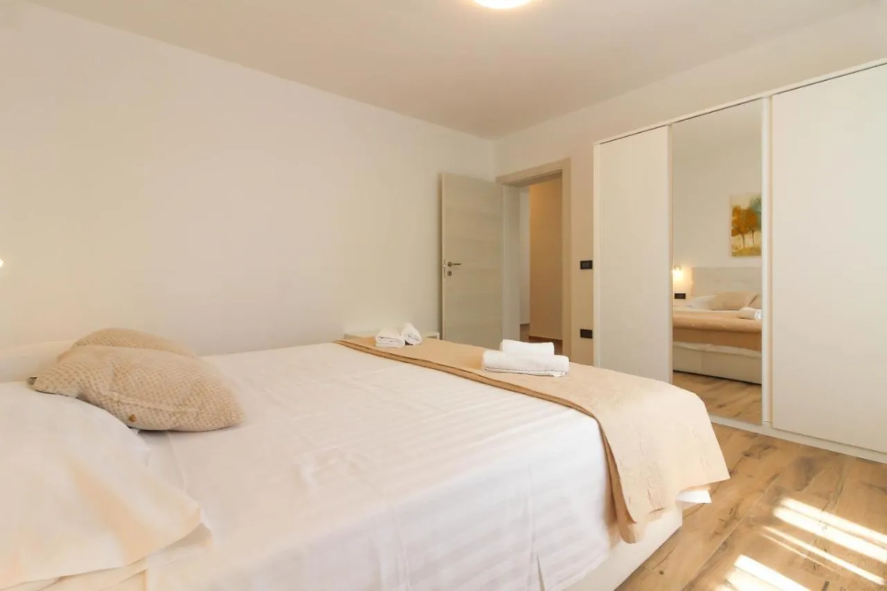 Stunning Modern Villa Monte Vernal In Pula Near The Beach And City Center Chorvatsko