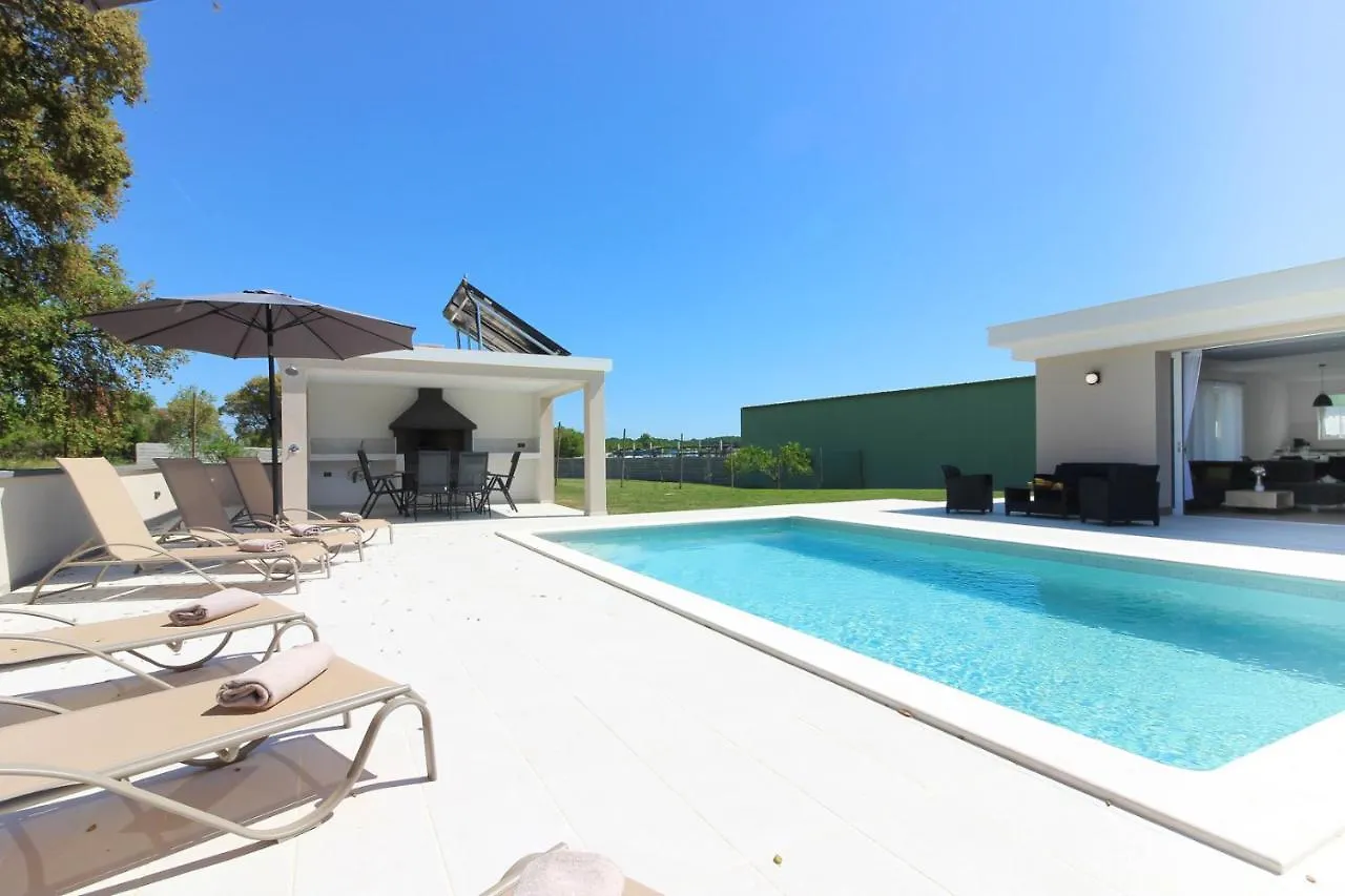 Stunning Modern Villa Monte Vernal In Pula Near The Beach And City Center Chorvatsko